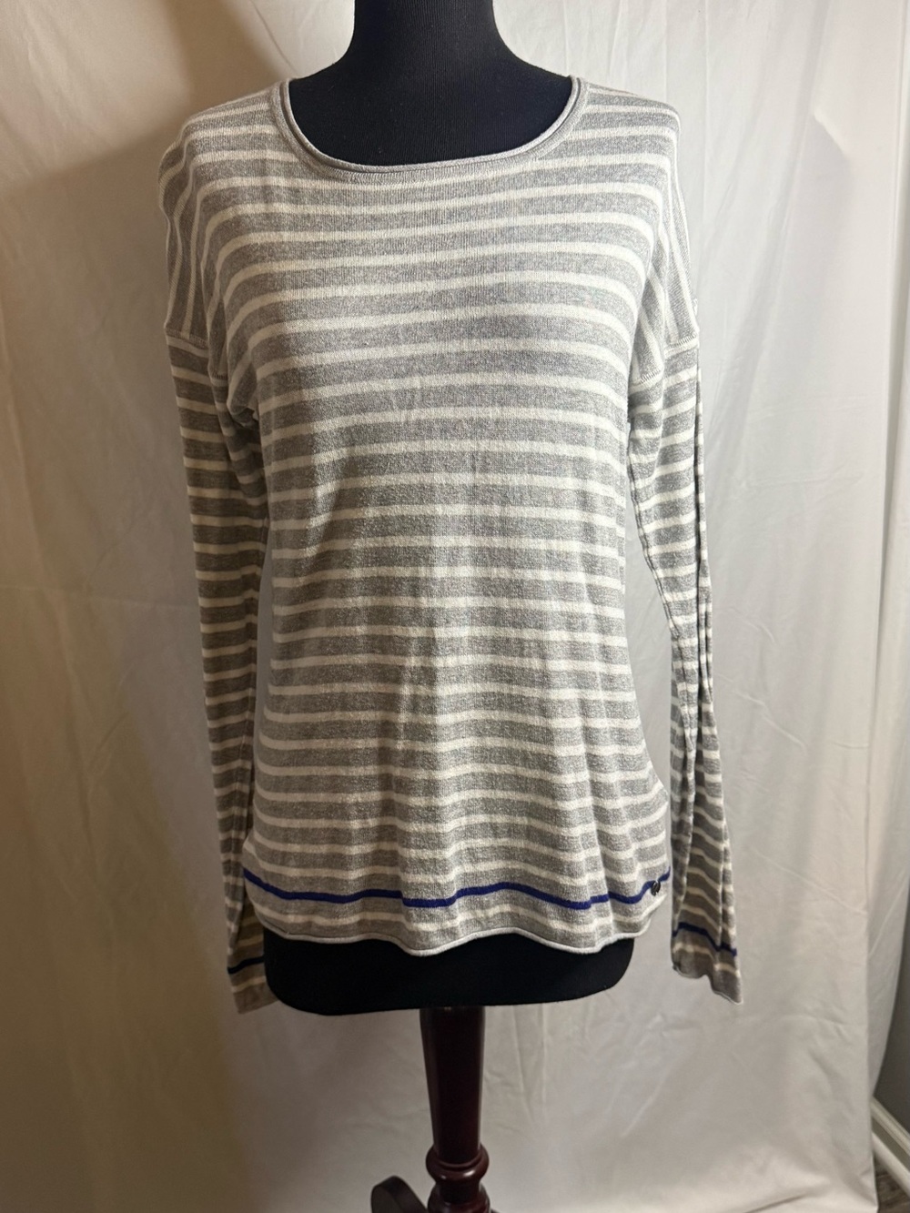 LOGG by H&M Gray White Striped Linen Blend Knit Top Women’s Medium Long Sleeve